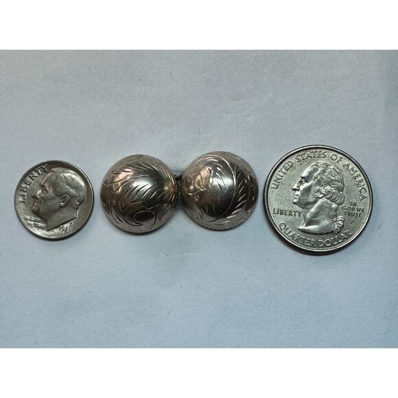 Vintage Estate Sterling Silver 925 Engraved Dome Earrings, 0.68", 4.8g, Post - Picture 6 of 8